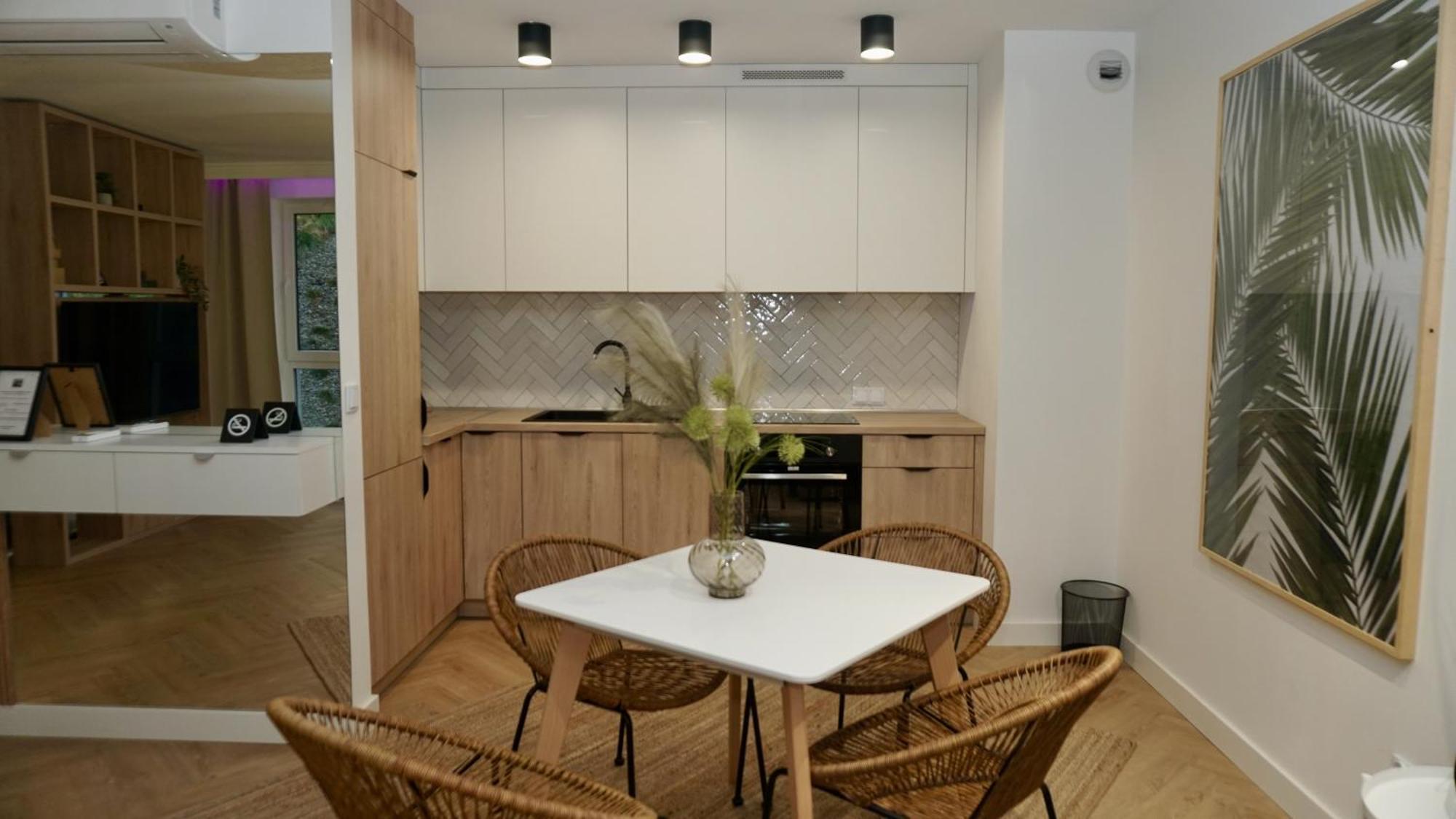 Castle Apartments - King ออชเวียนชิม ภายนอก รูปภาพ